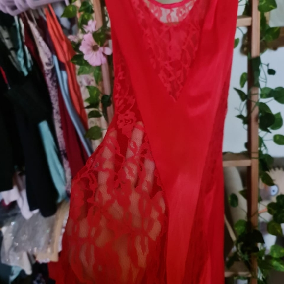 Fire engine red lace detailed maxi slip dress - Picture 5 of 6